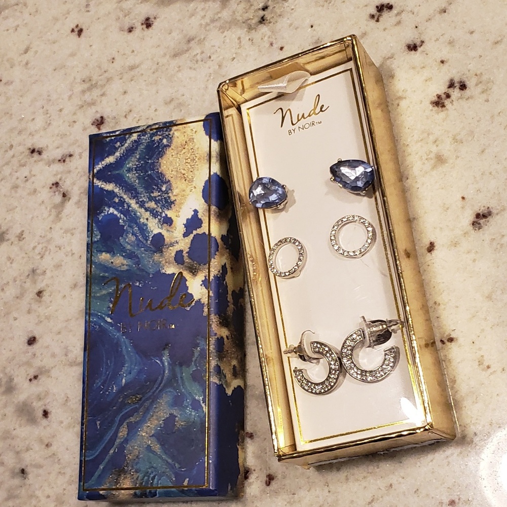 NWB 3 Silver Rhinestone & Blue Gem Earring Box Set - Picture 2 of 5